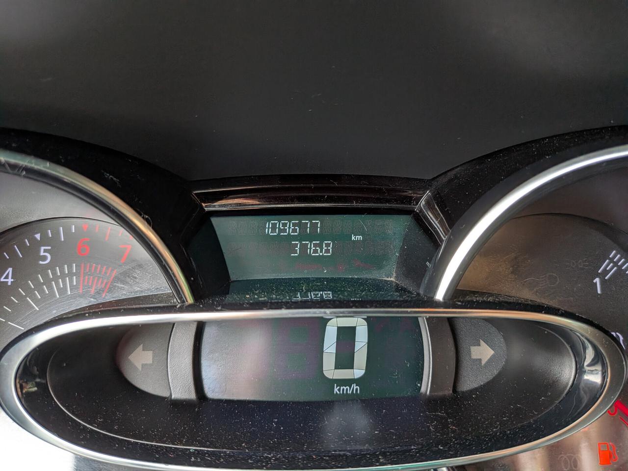 Renault Clio Moschino TCe 5 porte adatta a neopatentati