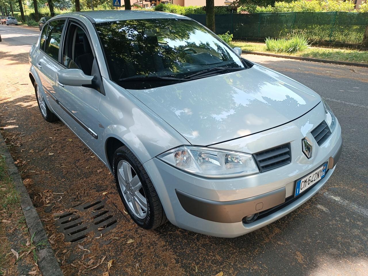 Mégane 1.4 16V BENZINA 5 porte ----KM 74000----UNIPROP