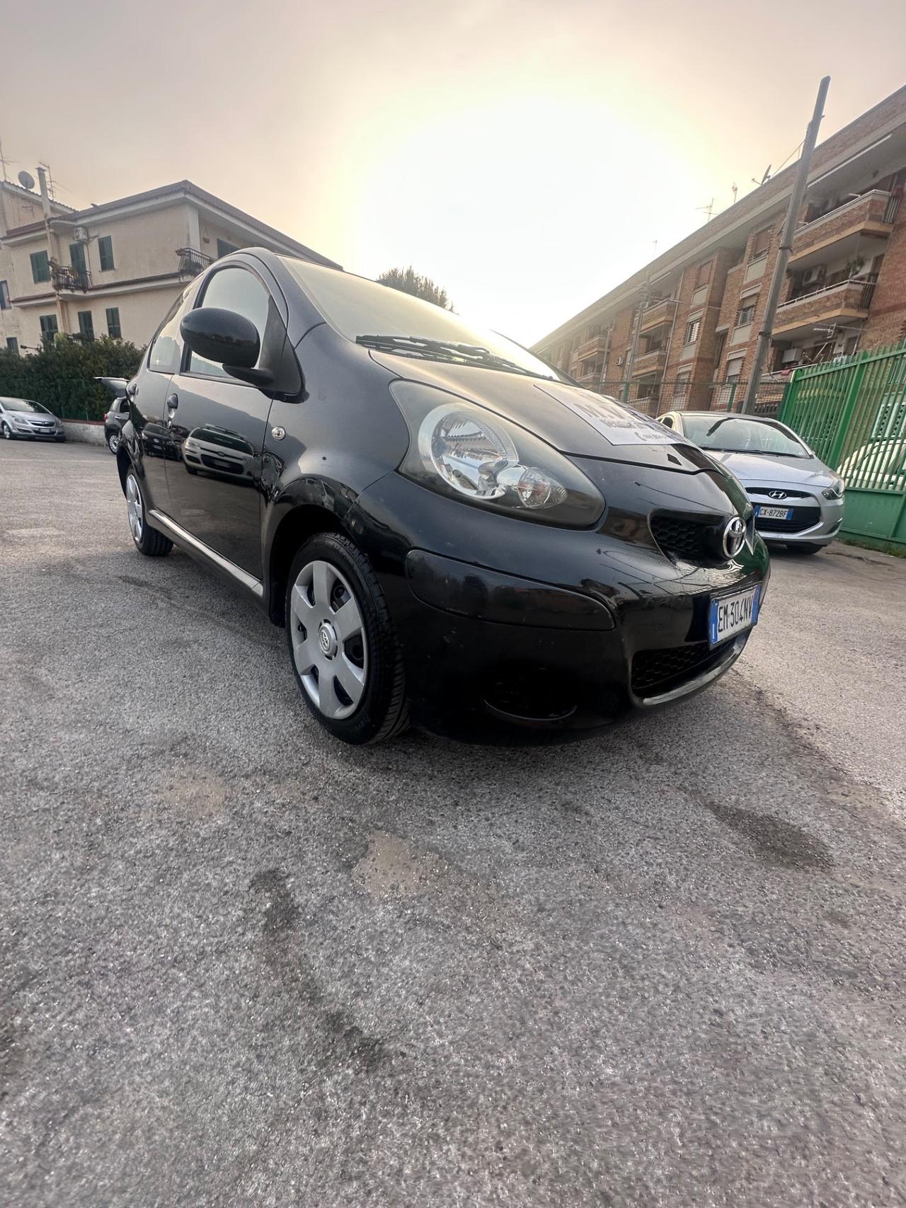 Toyota Aygo 1.0 12V VVT-i 5 porte Lounge MMT