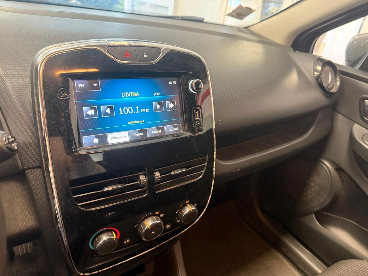 Renault Clio 1.2 75CV 5 porte Live