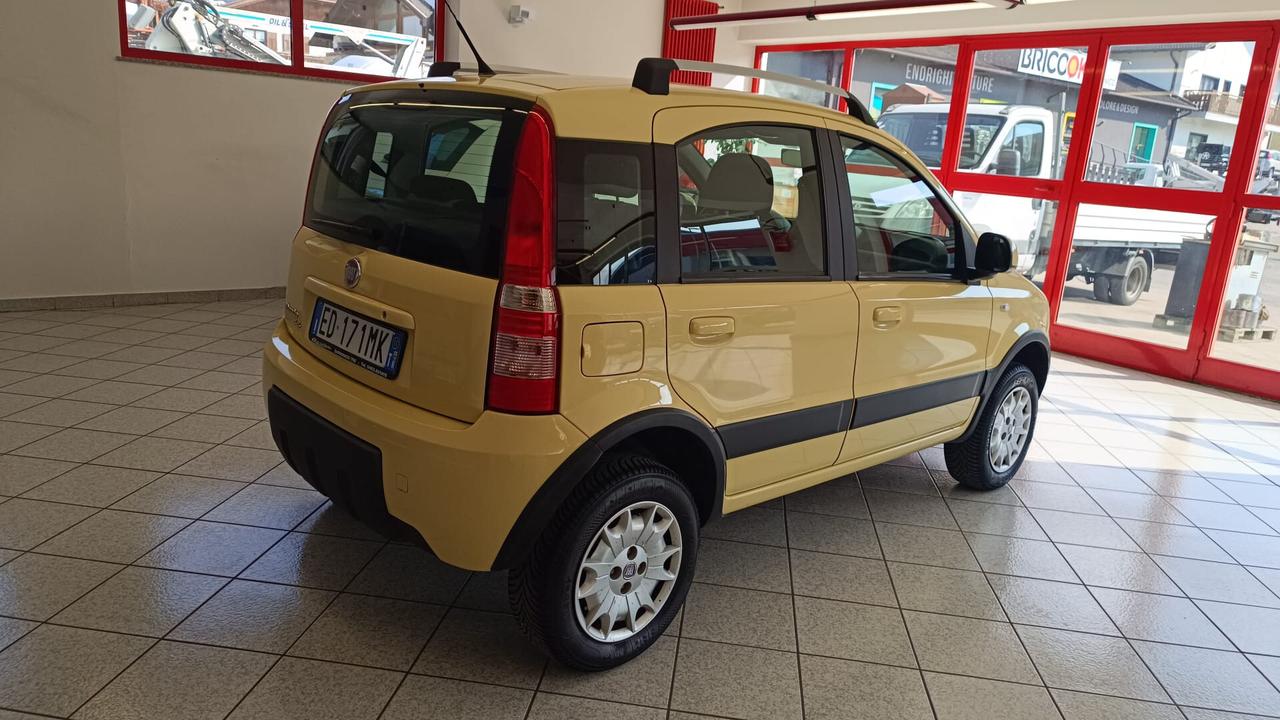 FIAT PANDA 1.2 BENZINA 4X4 CLIMBING 4WD