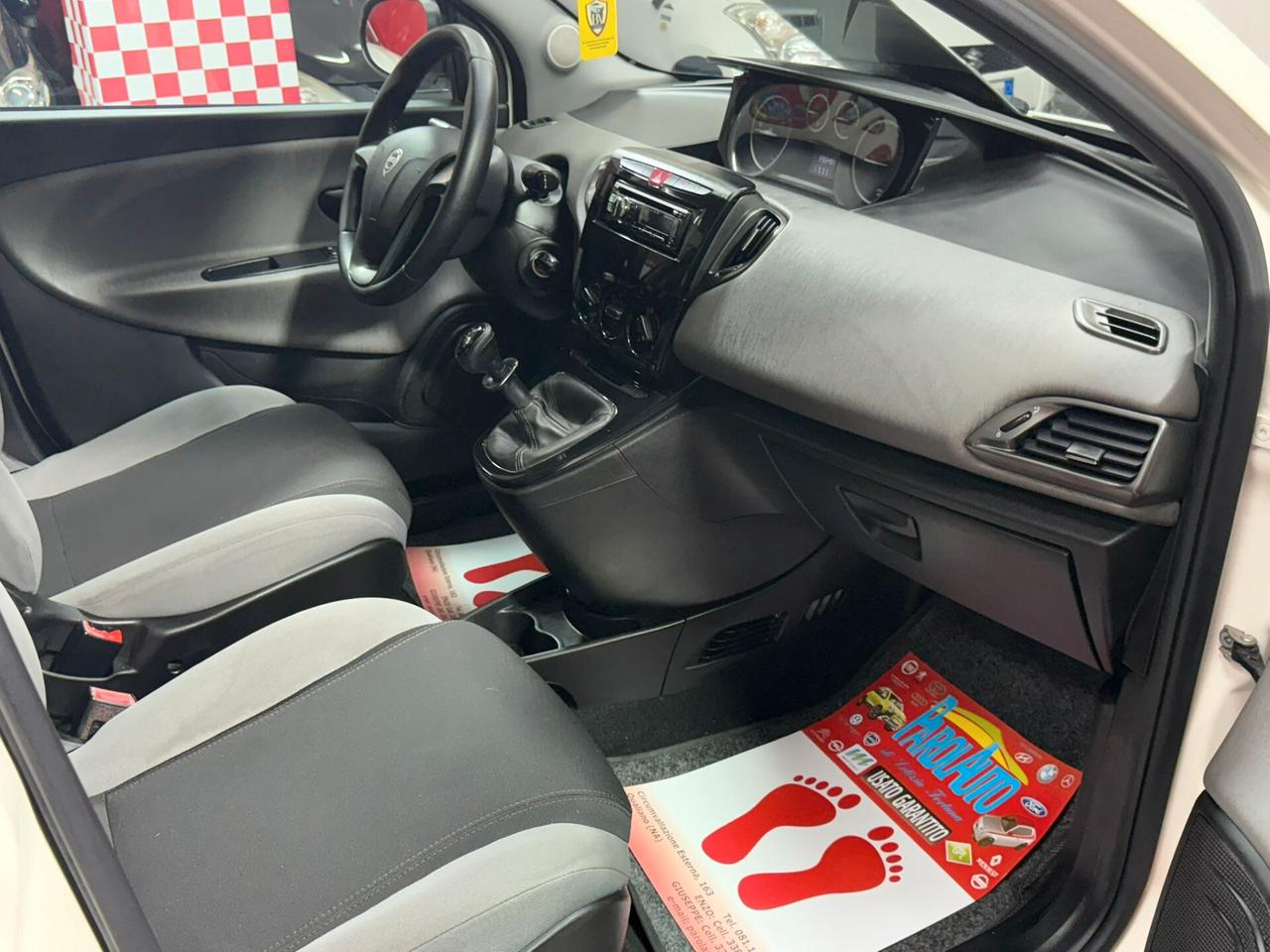 Lancia Ypsilon 1.2 69cv GPL Ecochic - 2012