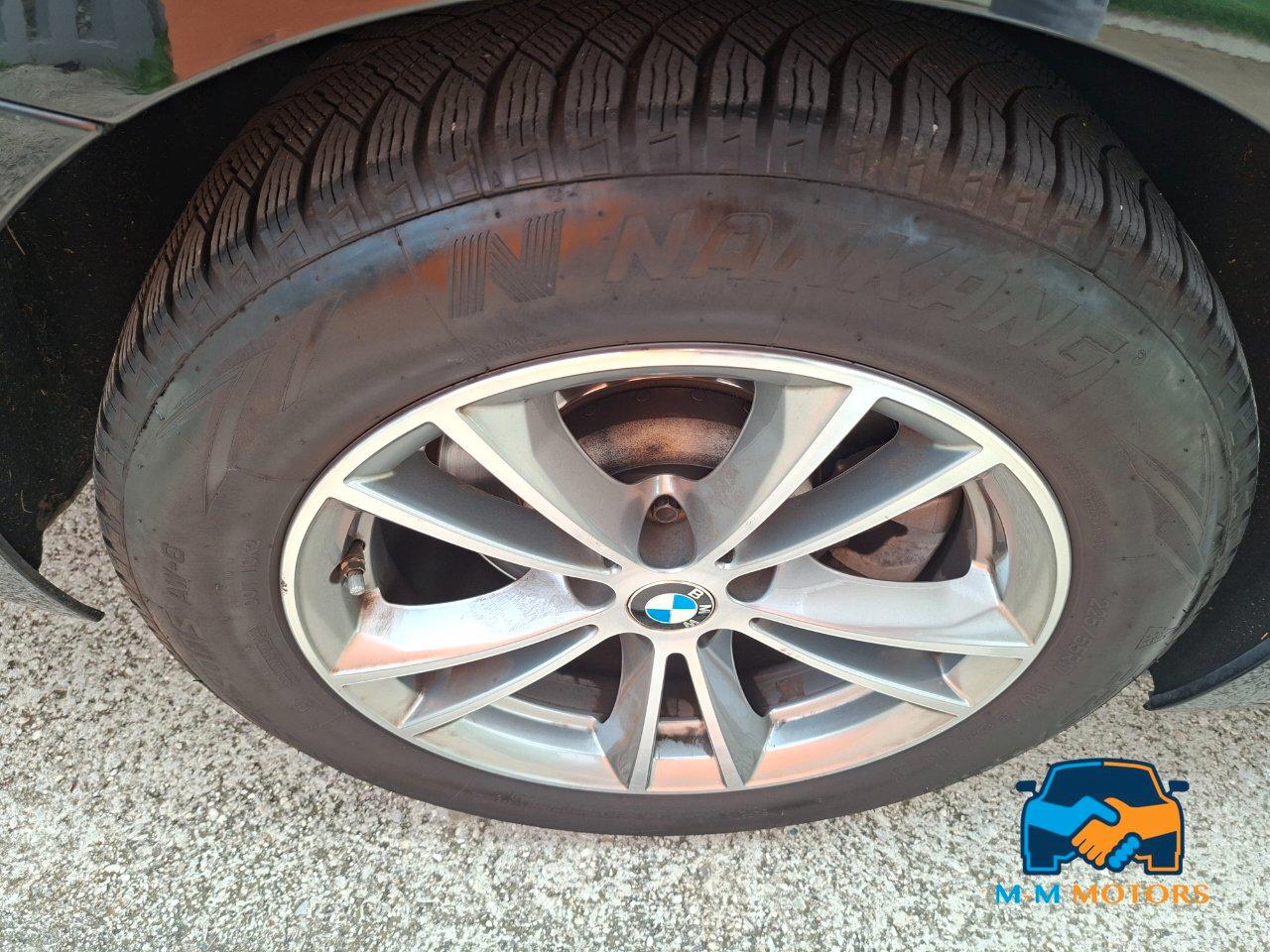 BMW 520 d Touring Luxury doppio treno di gomme