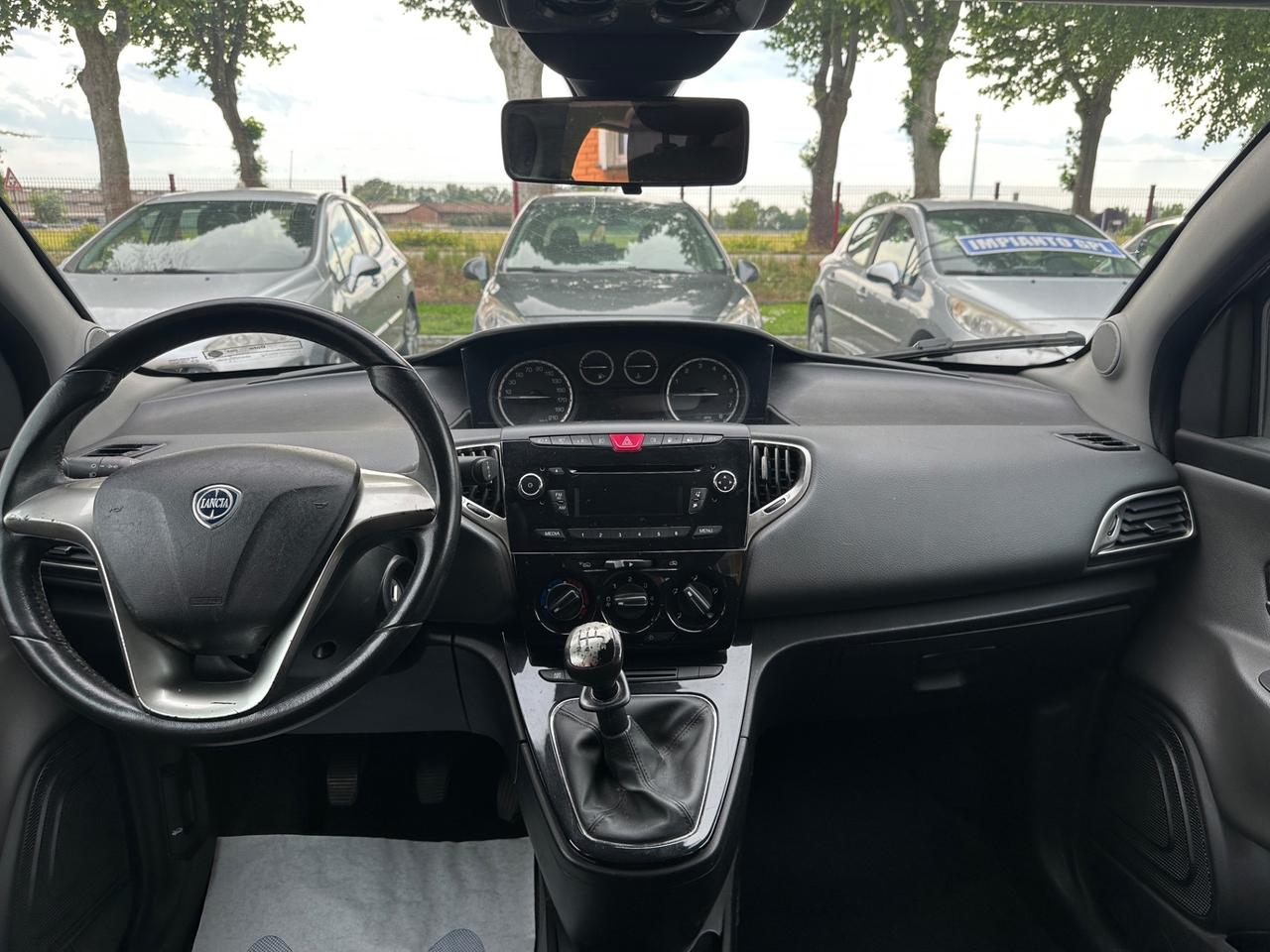 Lancia Ypsilon 0.9 TwinAir 85 CV 5 porte Metano Ecochic Gold