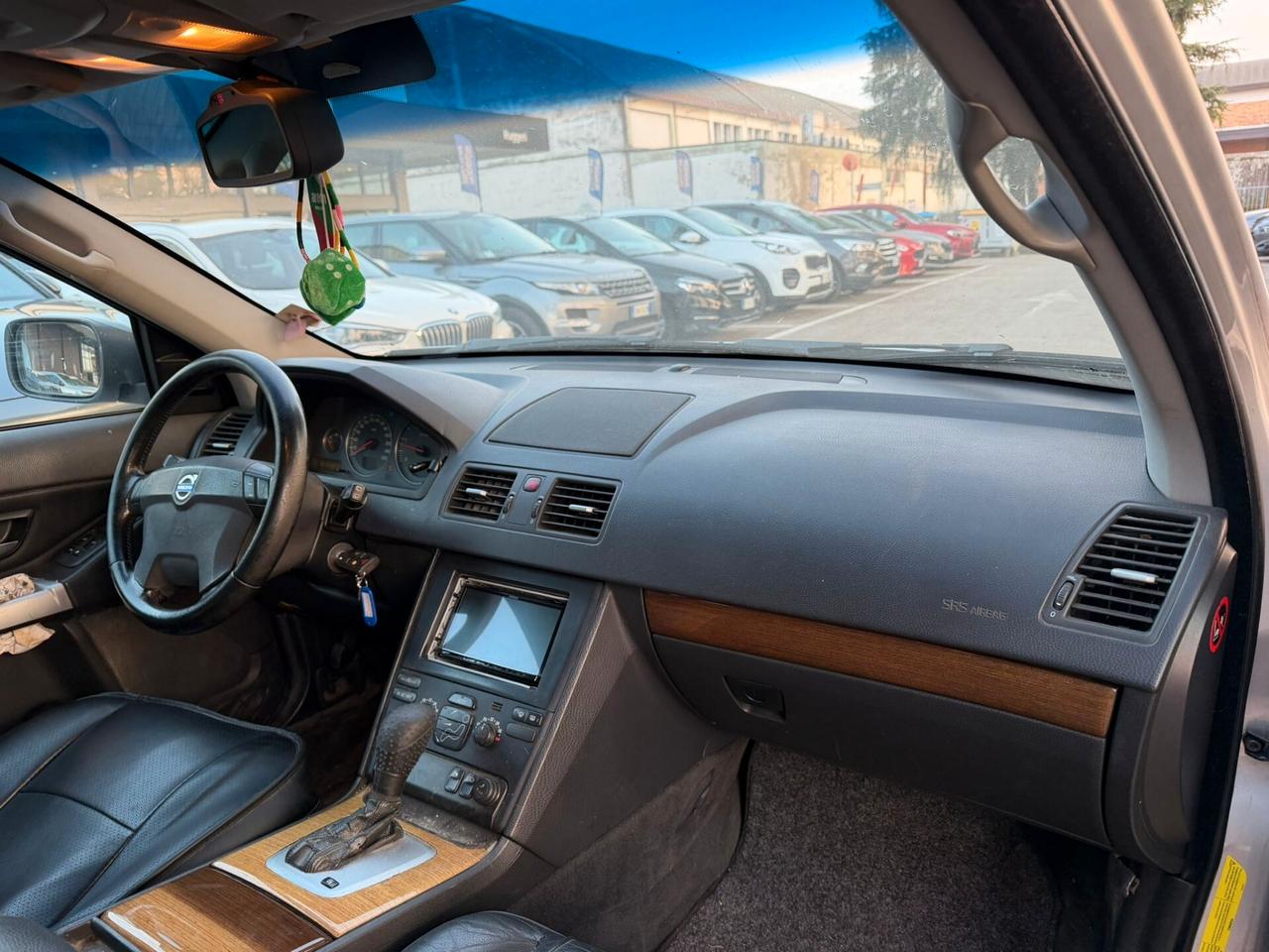 Volvo XC 90 XC90 2.4 D5 185 CV AWD Momentum COMMERCIANTI