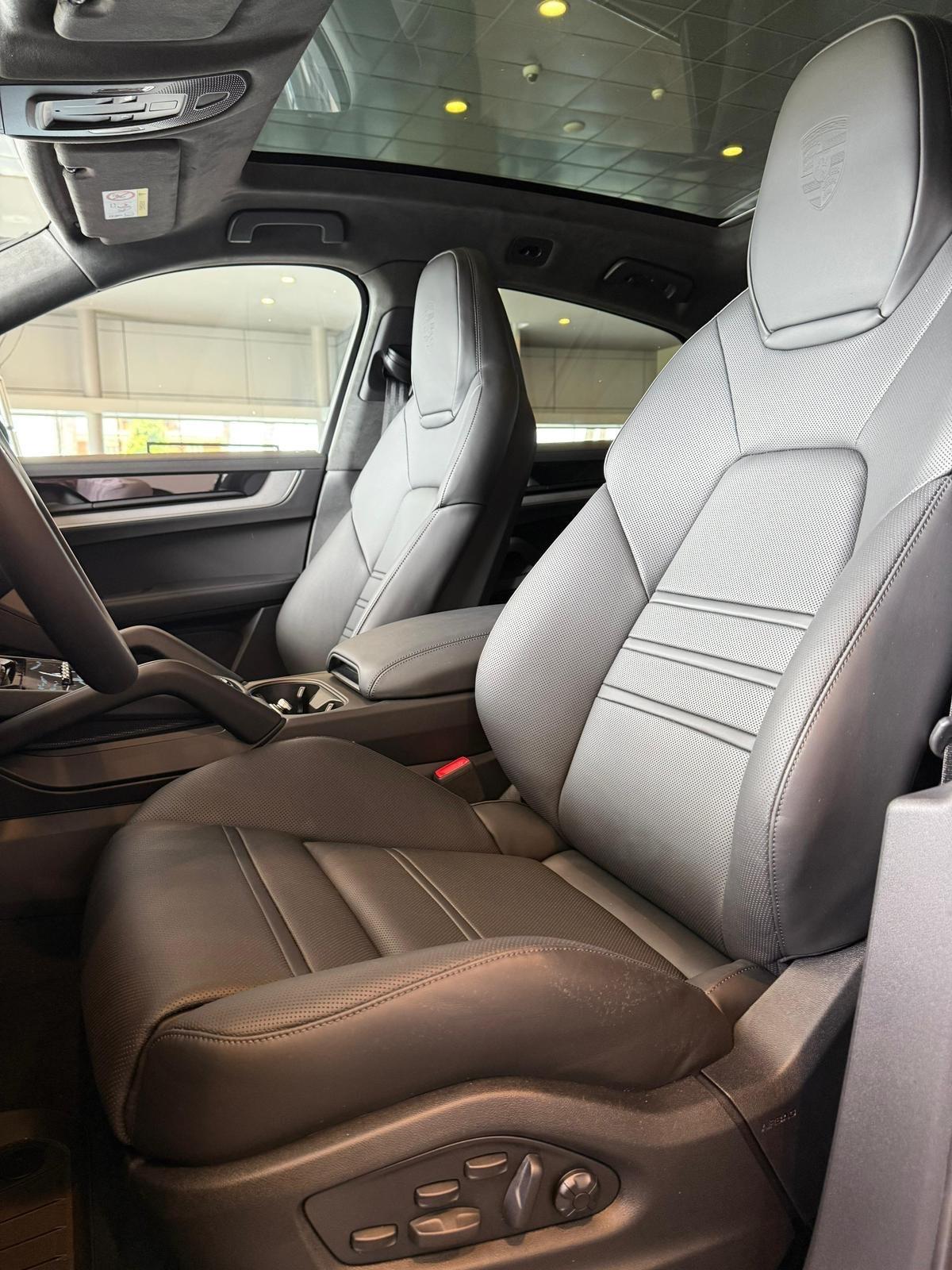PORSCHE CAYENNE S COUPE 530 CV AUTO A NOLEGGIO