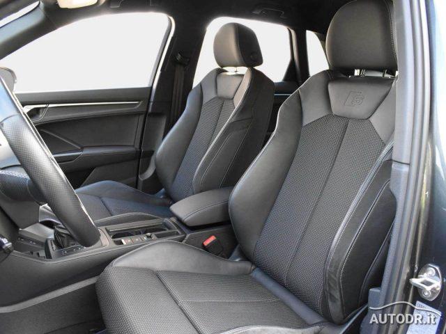 AUDI Q3 45 TFSIe S-Tronic 2xS-Line Retrocamera, Cerchi 19"