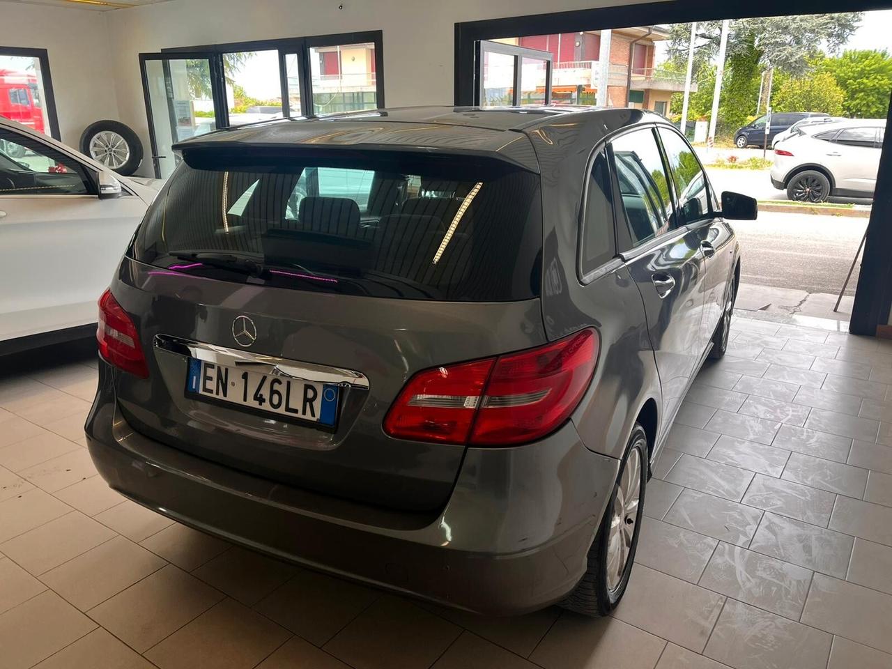 Mercedes-benz B 180 CDI BlueEFFICIENCY Premium