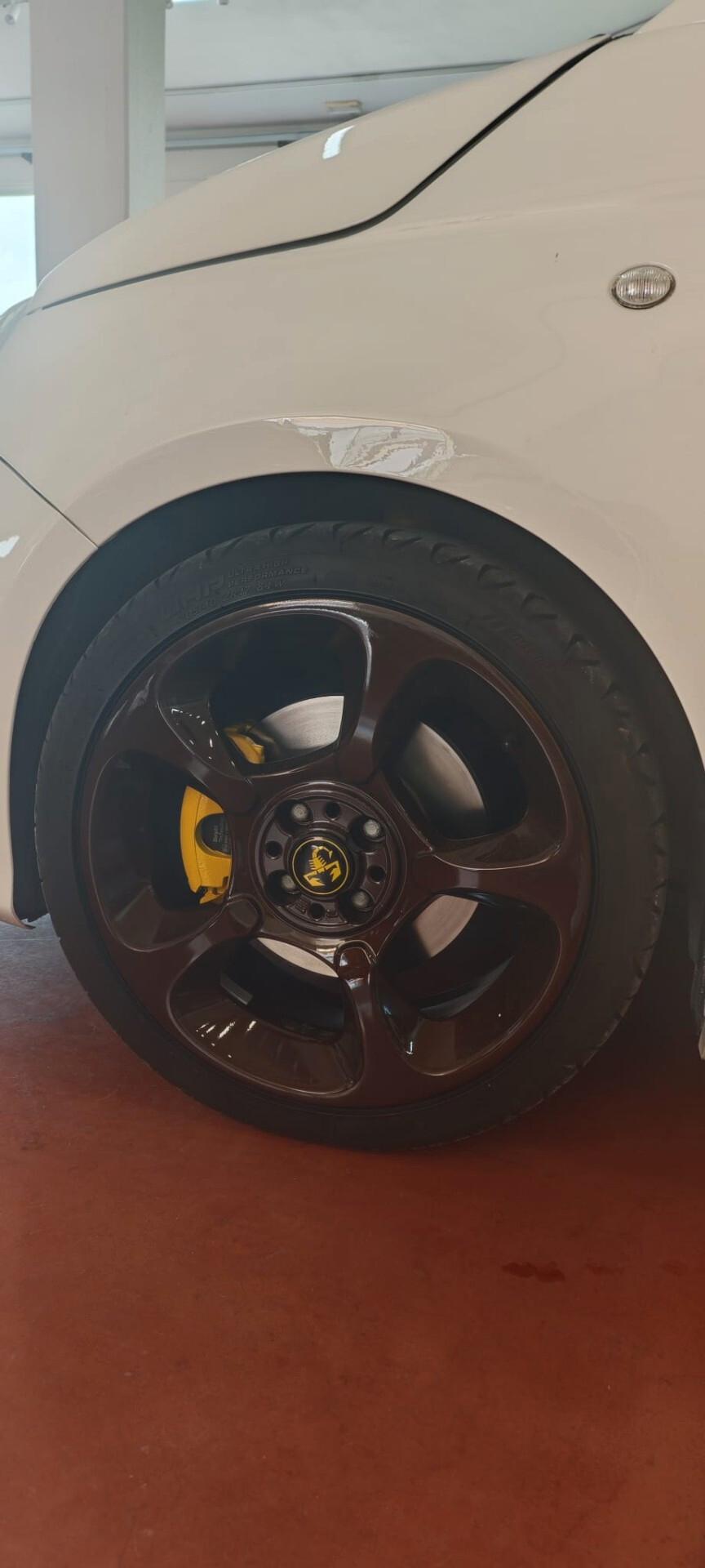 ABARTH 500 C 1.4 Turbo T-Jet MTA BICOLORE