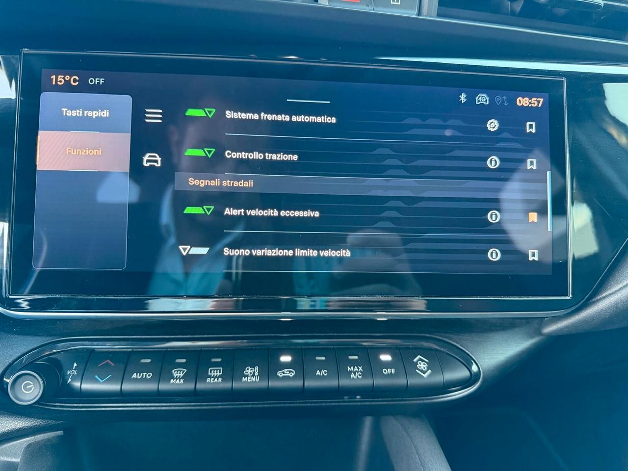 Alfa Romeo Junior 1.2 145 CV Hybrid eDCT6 Speciale