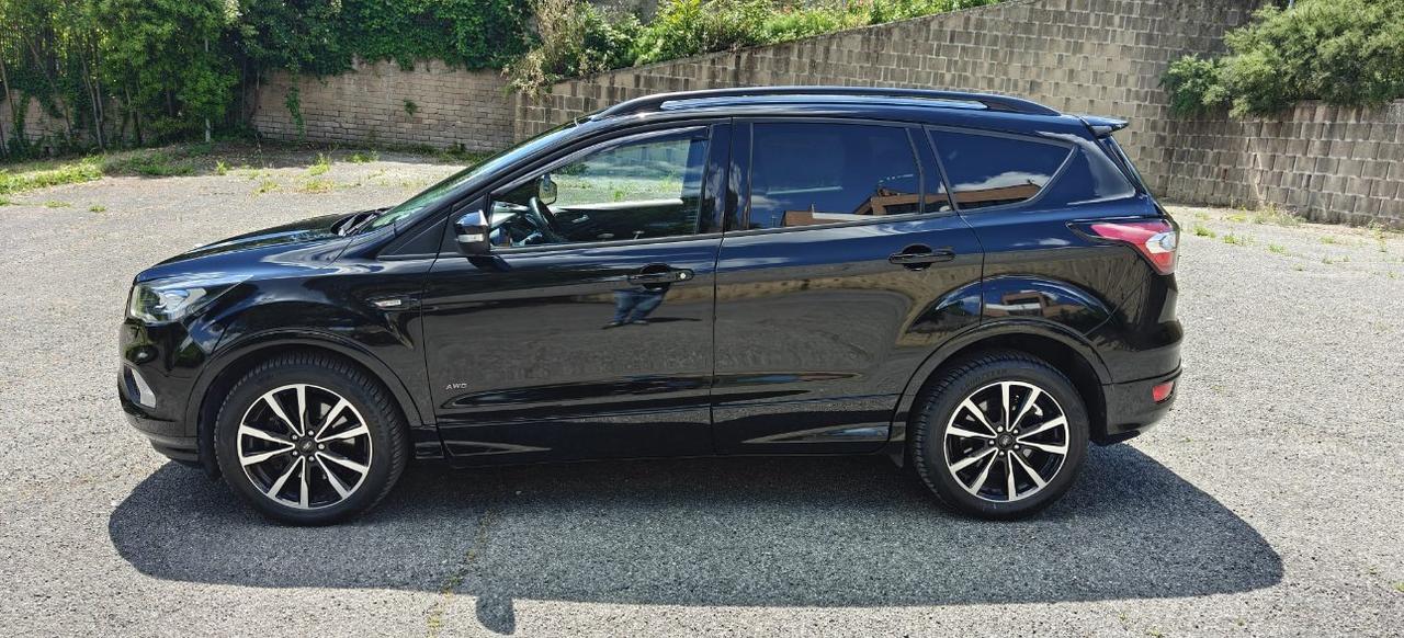 Ford Kuga 2.0 tdci Titanium Business s&s awd 150cv powershift