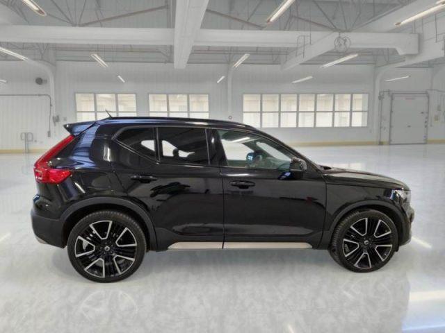 VOLVO XC40 D3 AWD Geartronic R-design