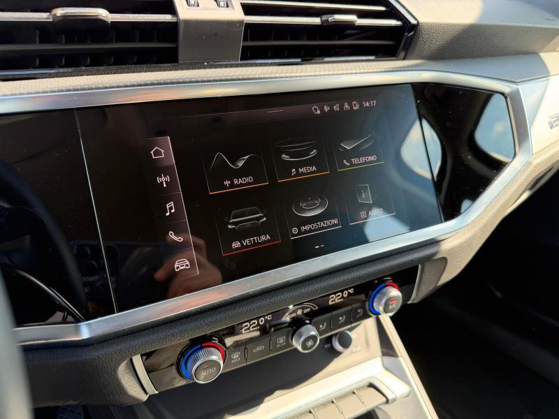 Audi Q3 Sportback 35 2.0 tdi s-tronic