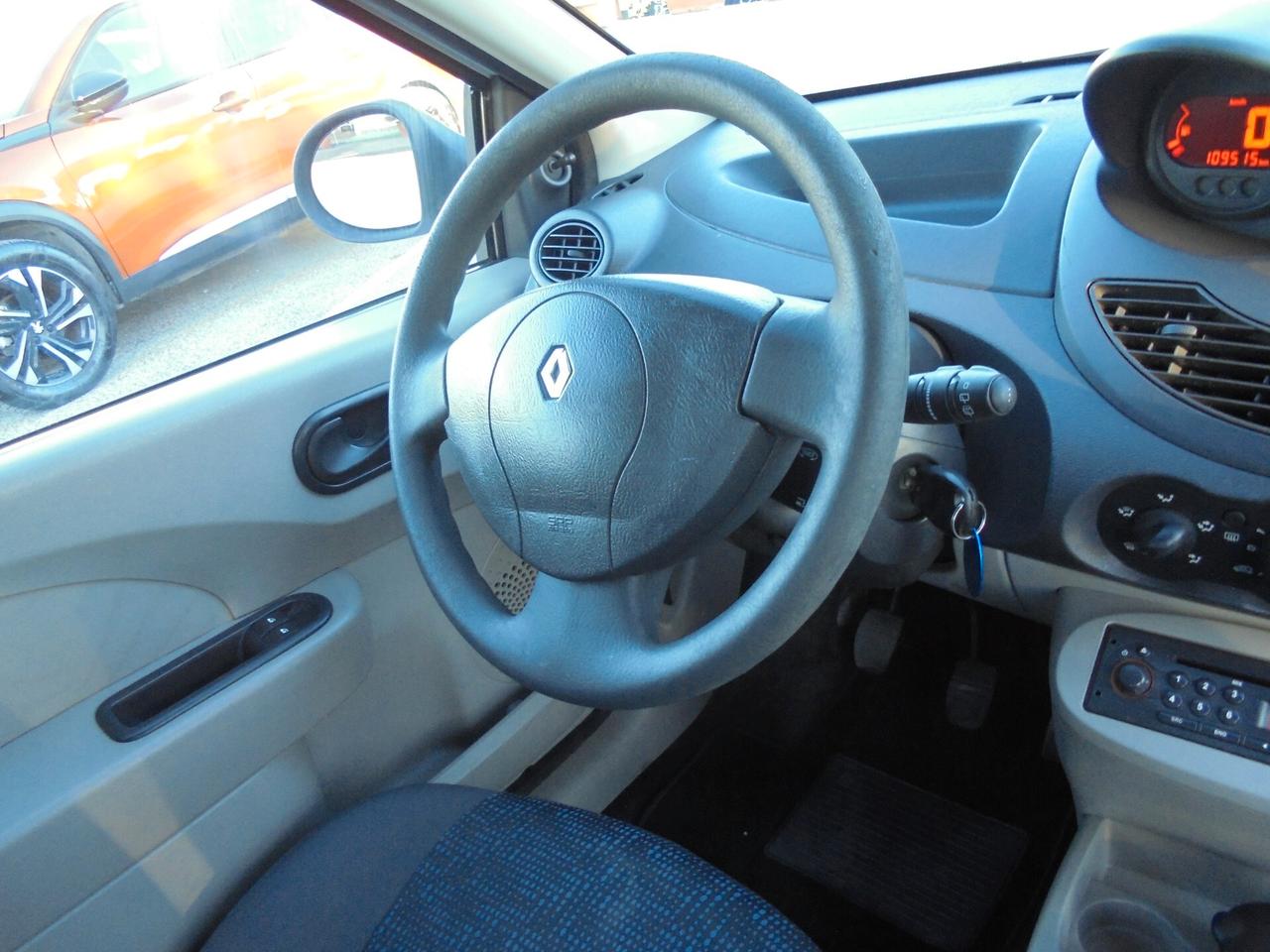 Renault Twingo 1.2 8V Dynamique