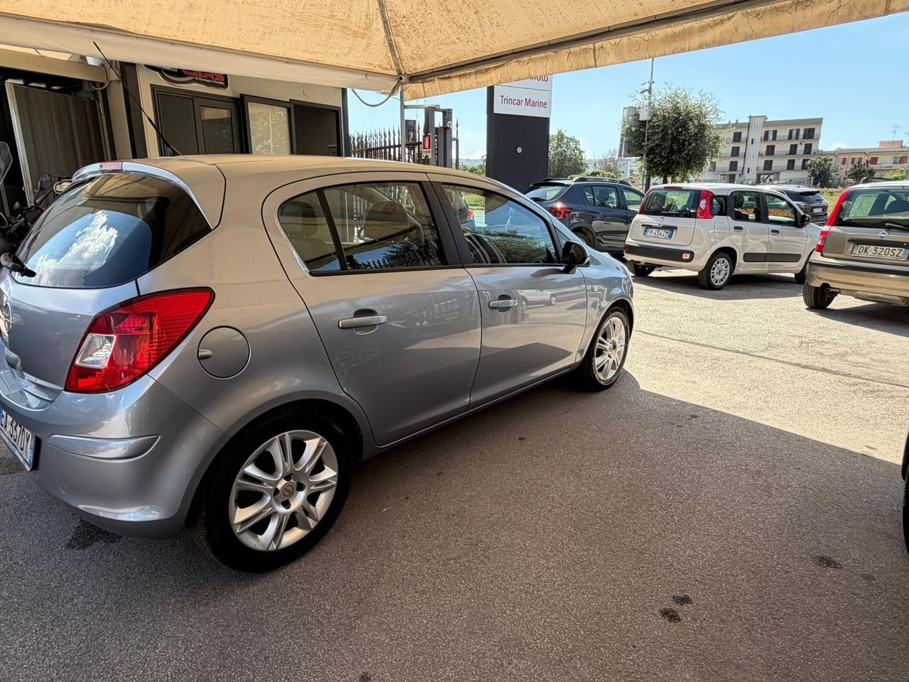 Opel Corsa 1.4 16V 5 porte Cosmo