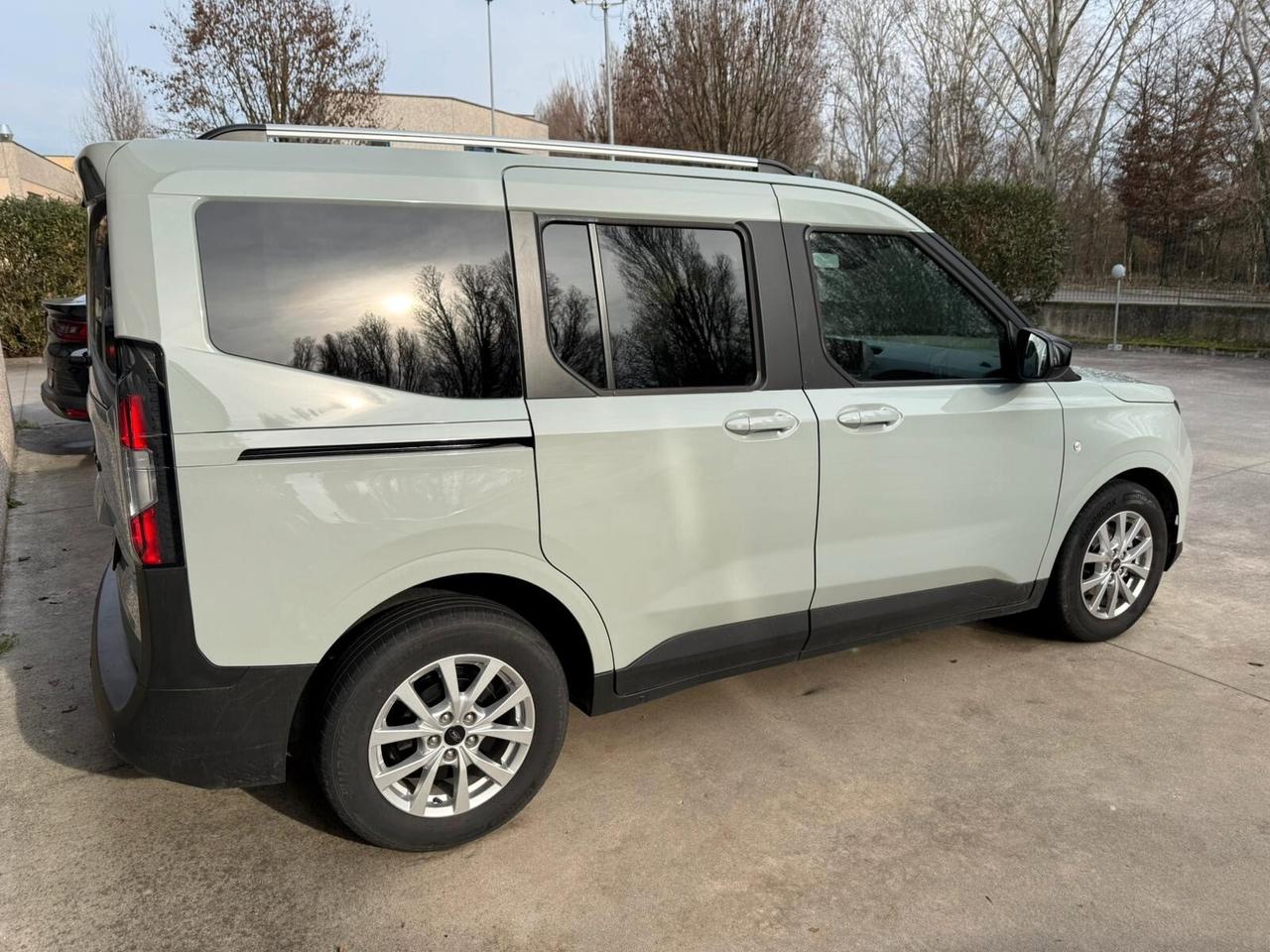Ford Tourneo Courier 1.0 EcoBoost Active 5 POSTI
