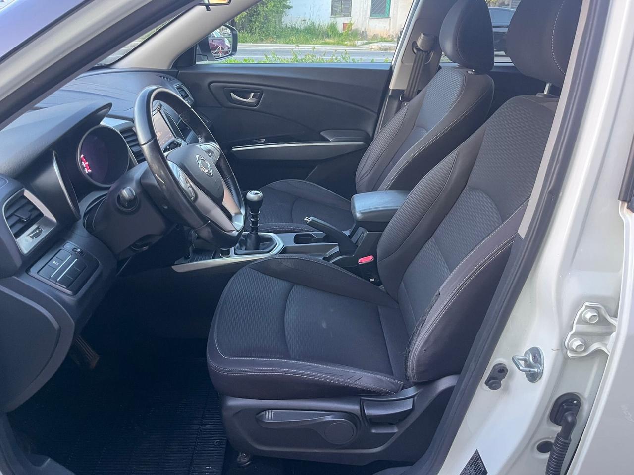 SSANGYONG TIVOLI 1.6D