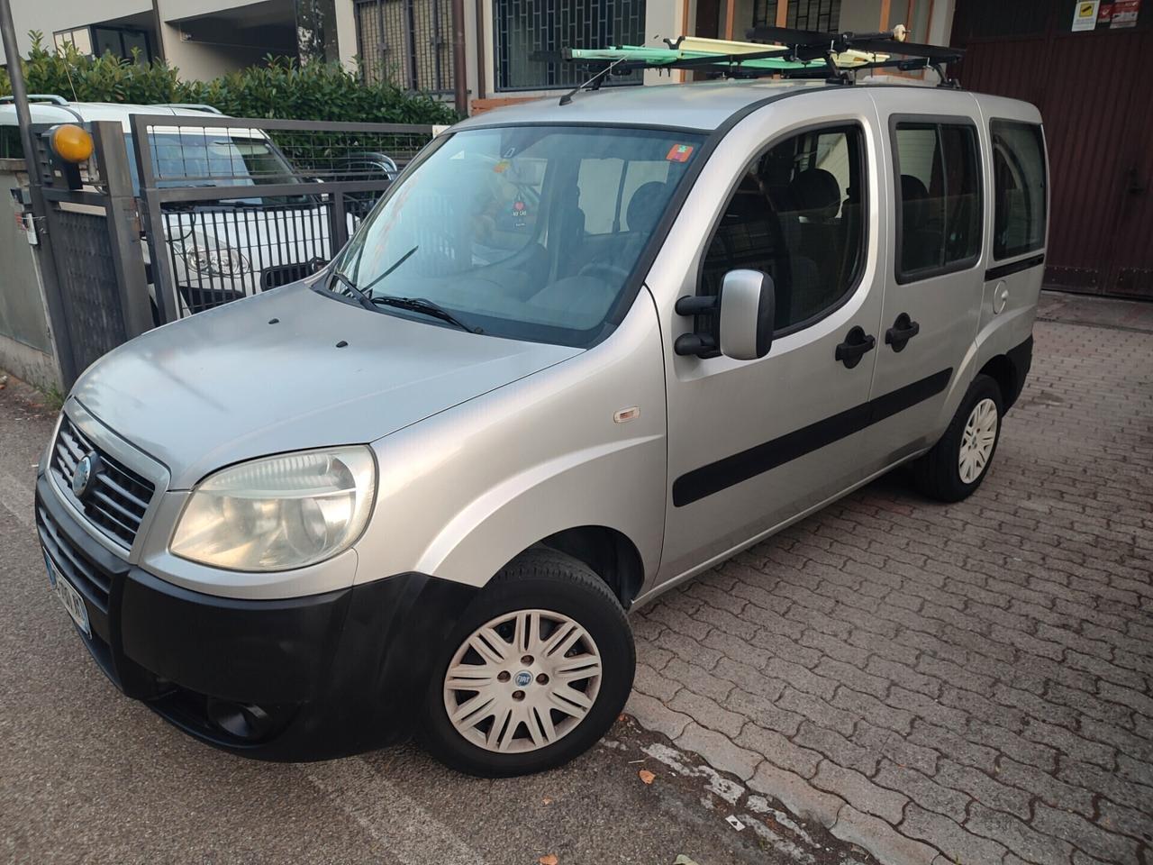 FIAT DOBLO 2007 A METANO DI CASA POCHI KM NUOVO