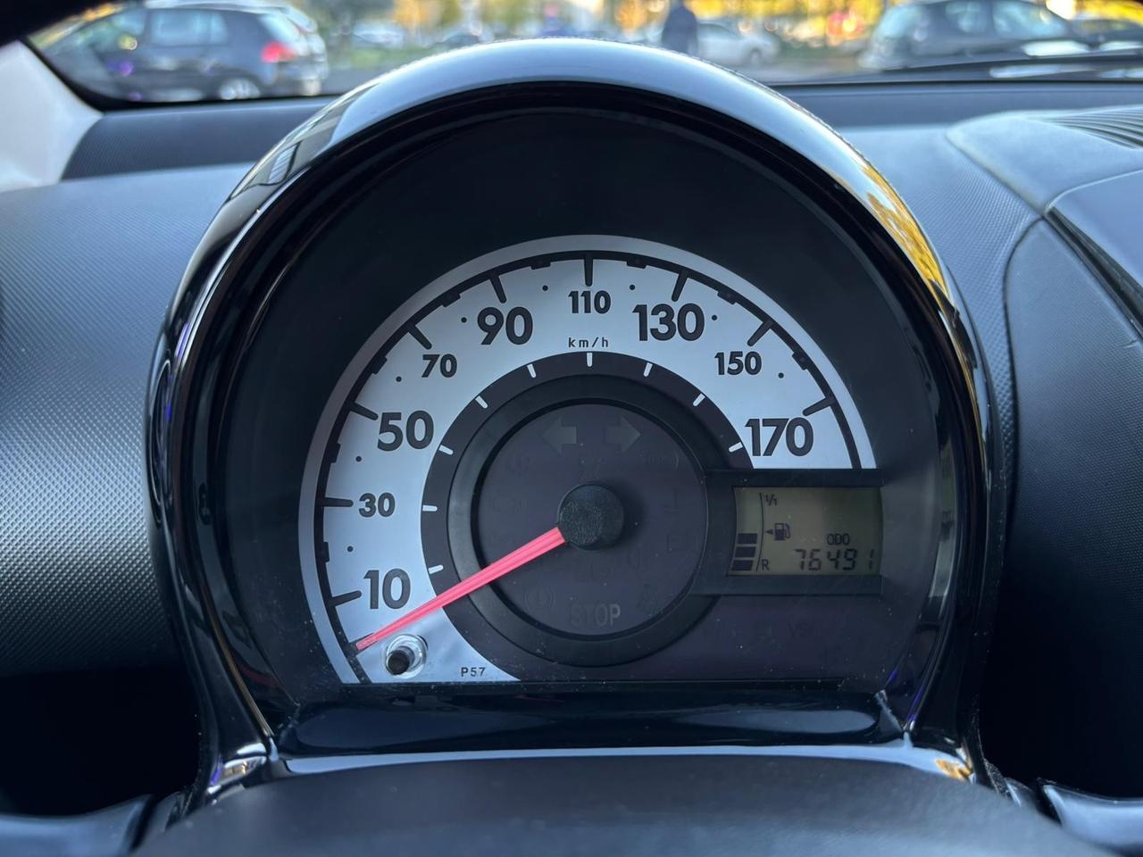 Toyota Aygo 1.0 VVT-i 69 CV 5 porte x-cool