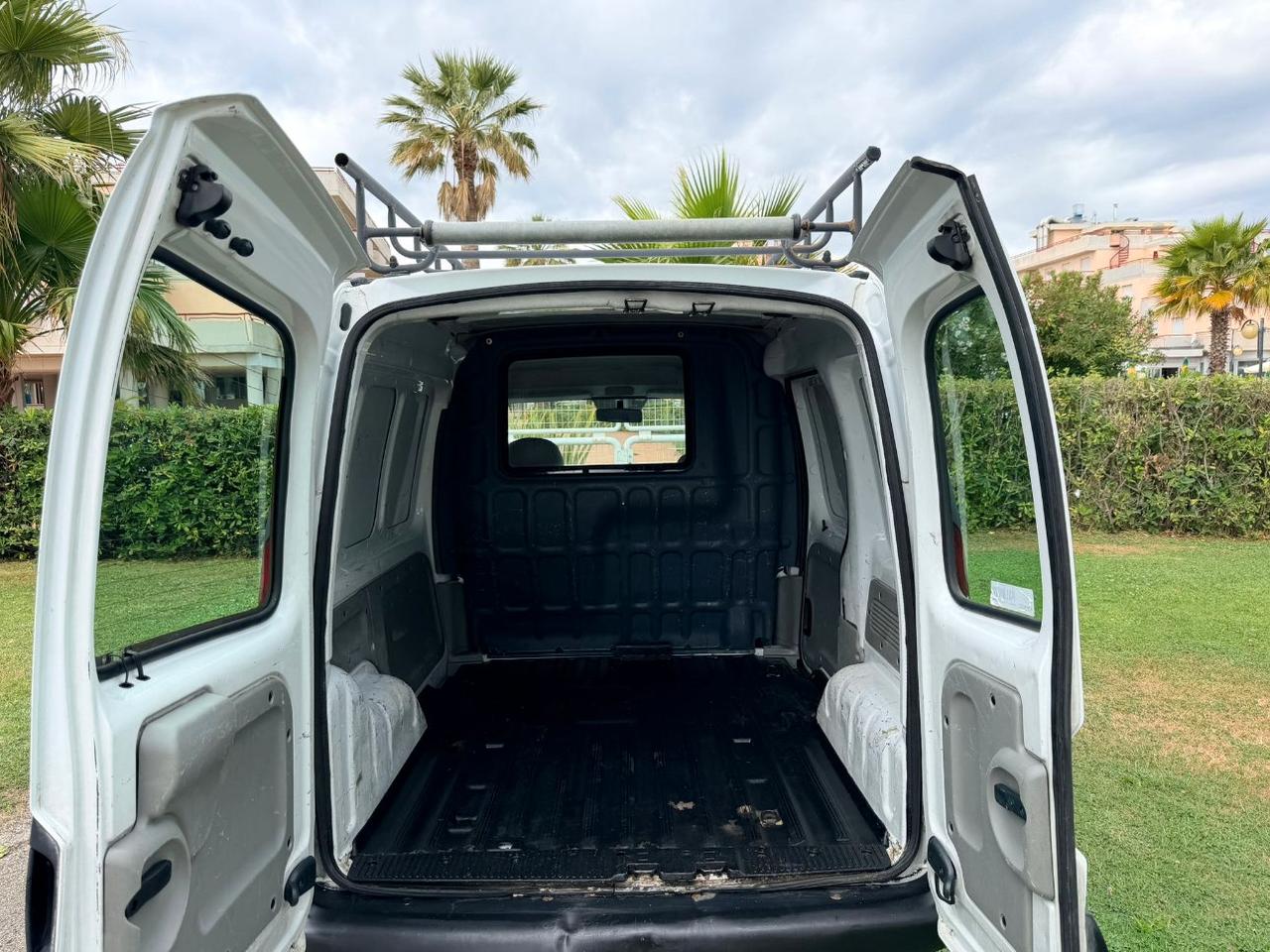 RENAULT Kangoo 1.9d 65cv Confort