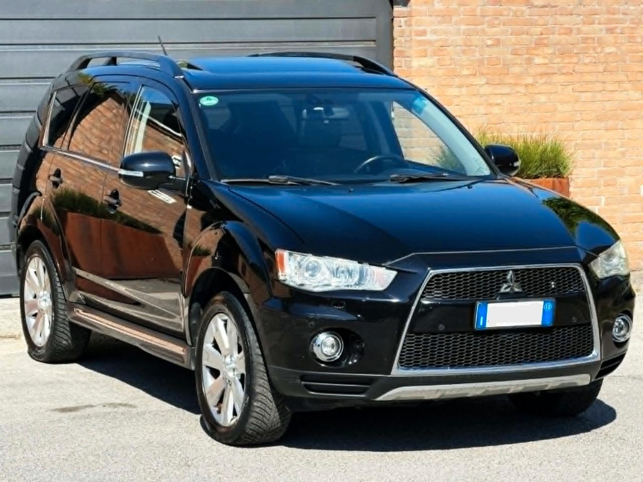 Mitsubishi Outlander 2.2aut-7p-Navi,Pelle,Tetto,Xeno-FULL-GARANZIA