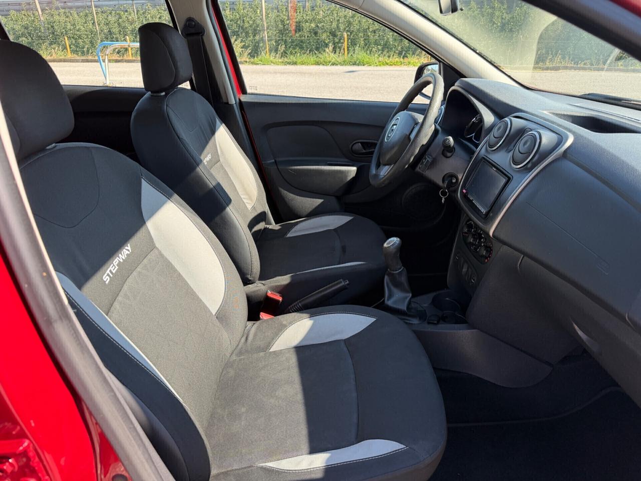Dacia Sandero Stepway 2013 benzina