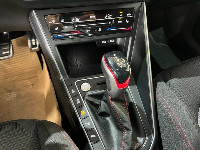 VOLKSWAGEN Polo 2.0 TSI DSG GTI ACC/CAR PLAY/FULL LED/"18 BLACK