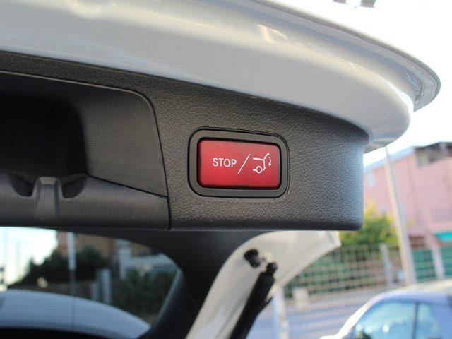 MERCEDES-BENZ GLA 200 d Automatic Premium