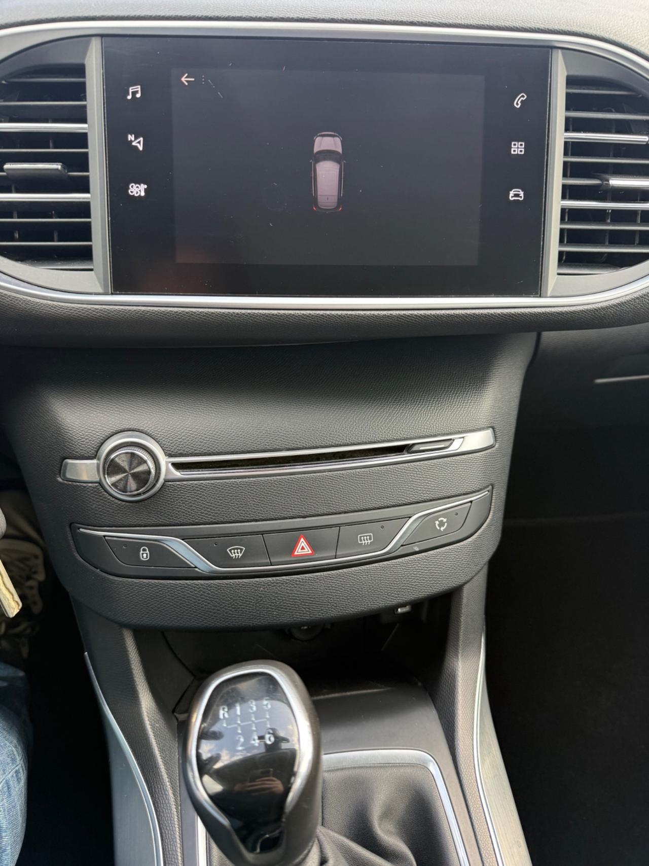 Peugeot 308 BlueHDi 130 S&S Business