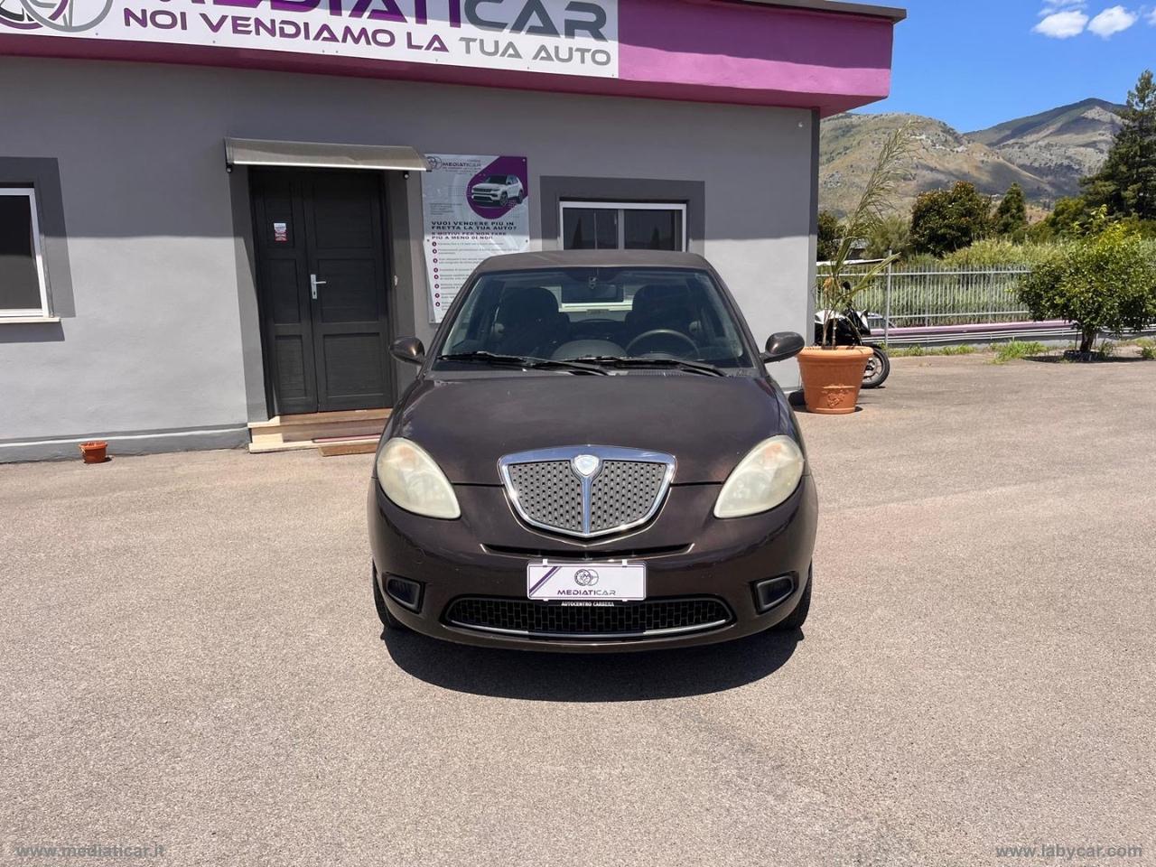 LANCIA Ypsilon 1.3 MJT 75 CV Argento