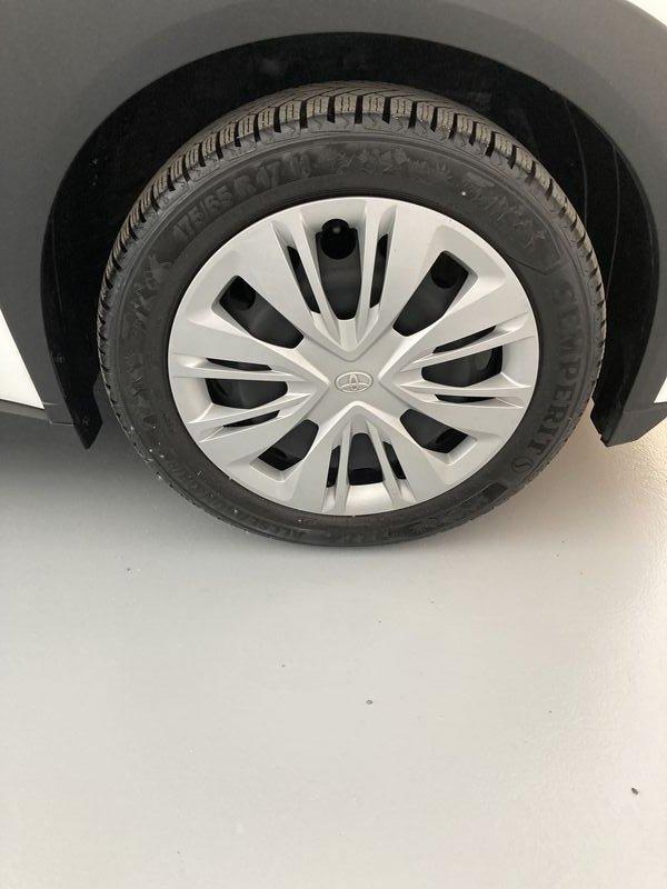 Toyota Aygo X 1.0B (72 CV) Active