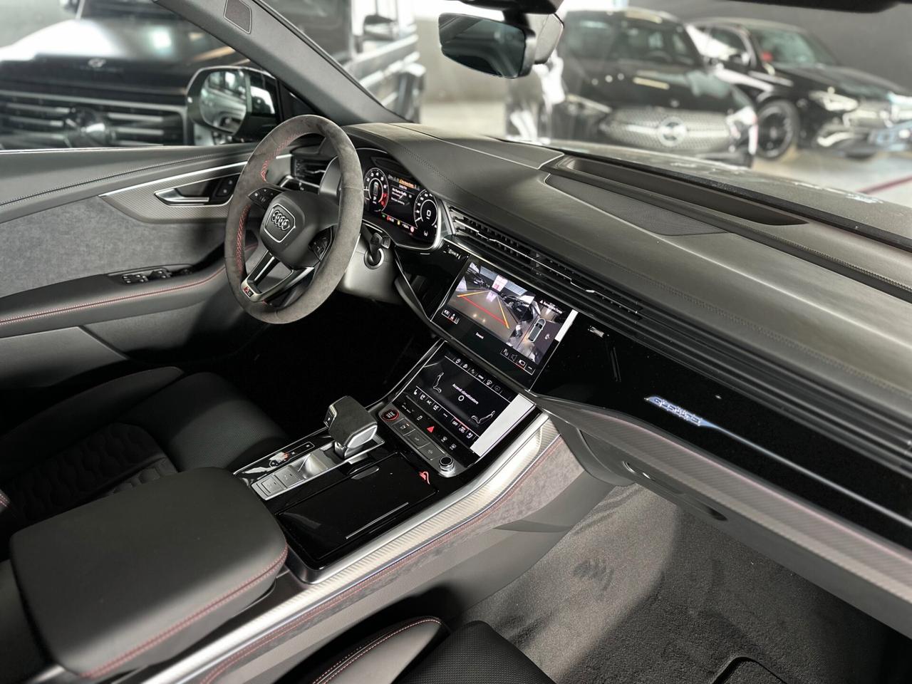 Audi Q8 RS SUV performance 471 kW tiptronic
