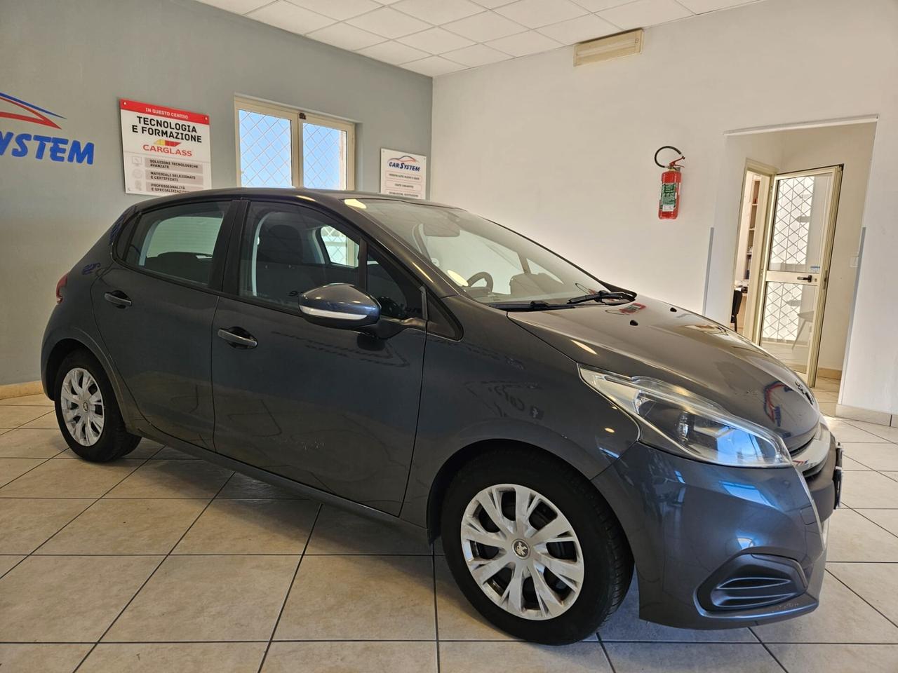 Peugeot 208 BlueHDi 75 Active