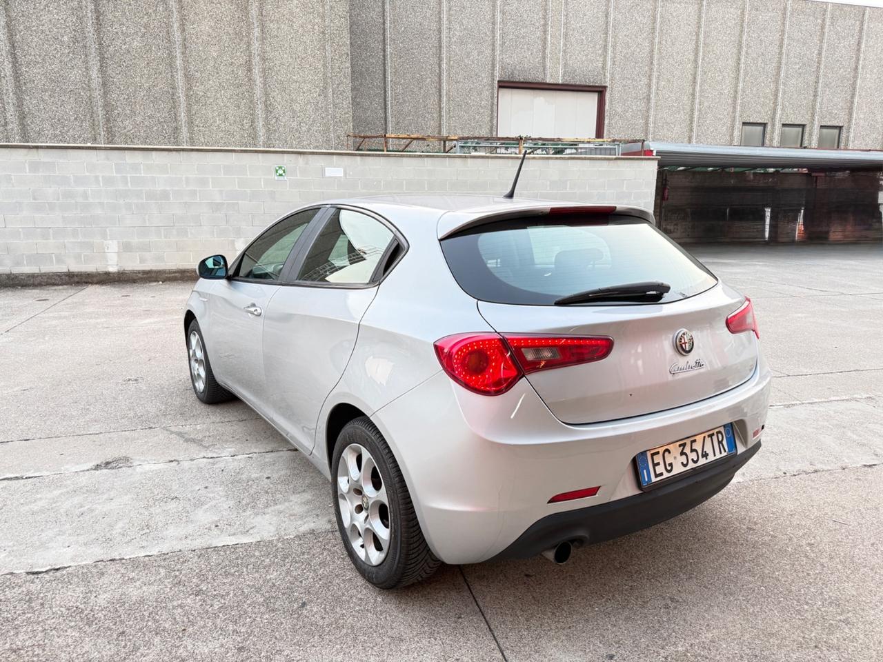 Alfa Romeo Giulietta 1.6 JTDm-2 105 CV Exclusive