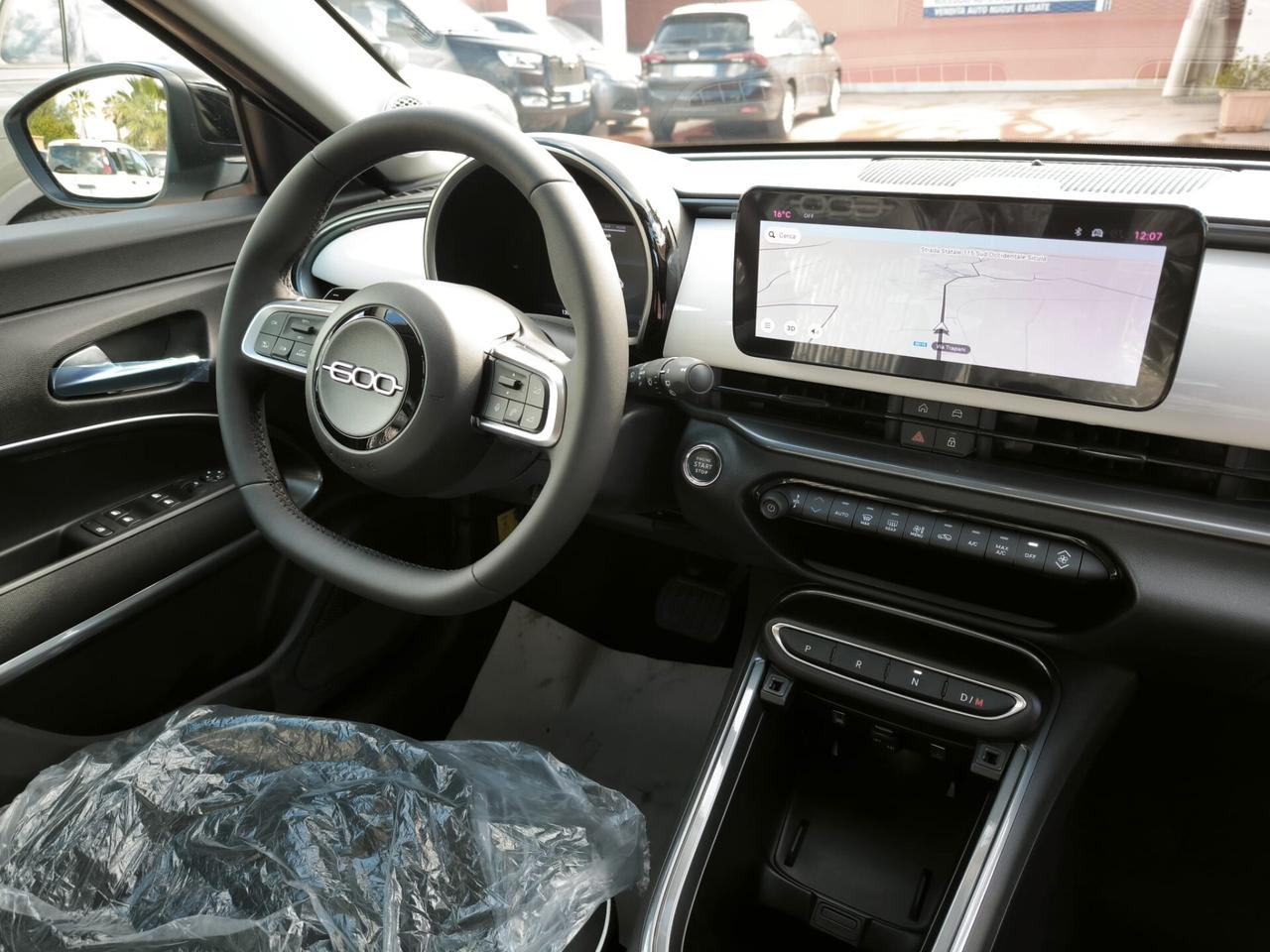 Fiat 600 Hybrid 110 CV DCT MHEV Serie Speciale Icon