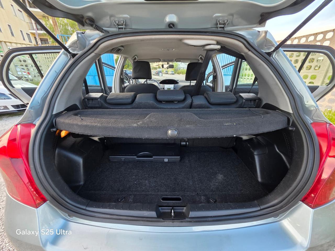 Toyota Yaris 1.0 5 porte Sol