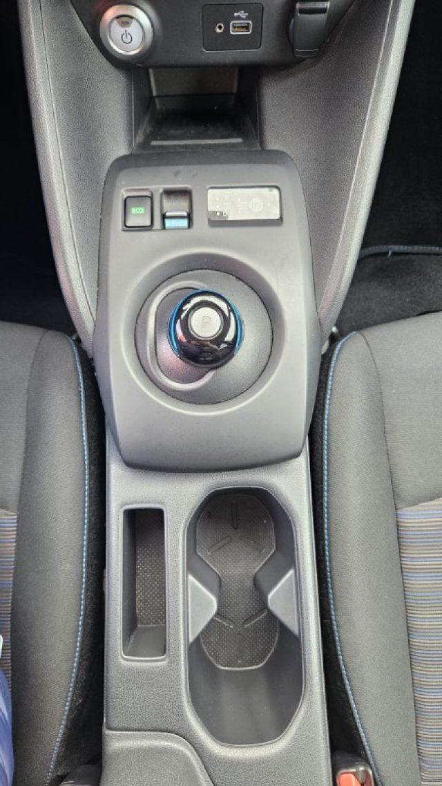 NISSAN Leaf Acenta 40 kWh AUTOCARRO