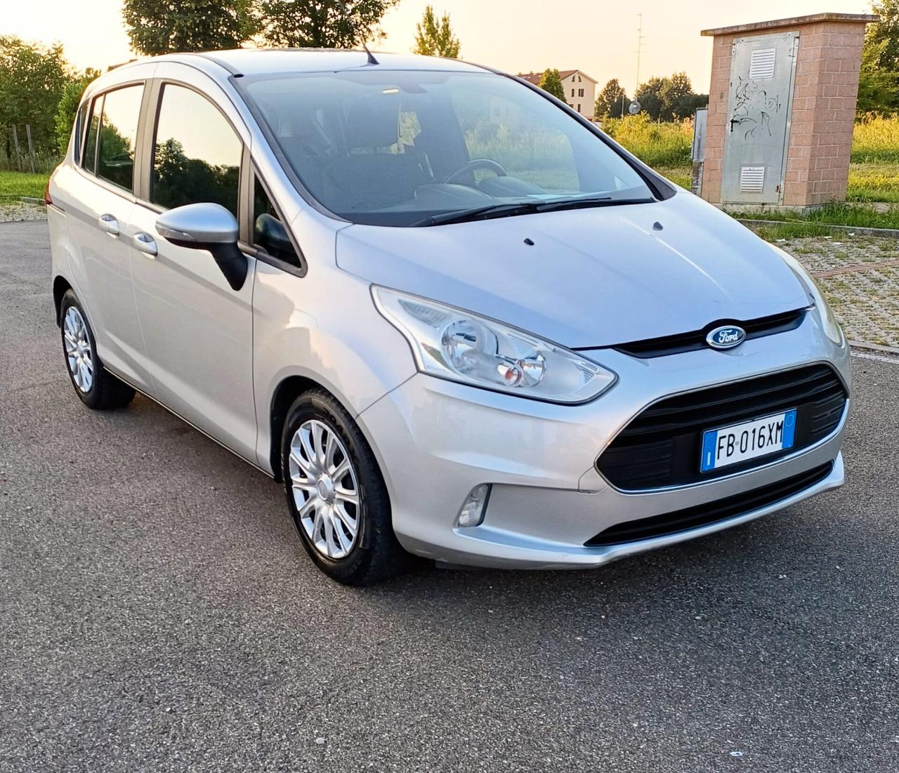 Ford B-Max 1.5 TDCi 75 CV Titanium