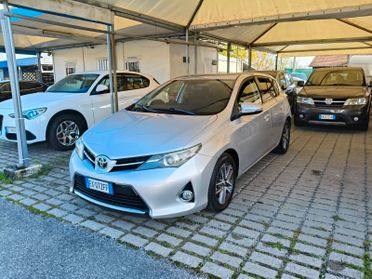 Toyota Auris 1.4 D-4D Lounge