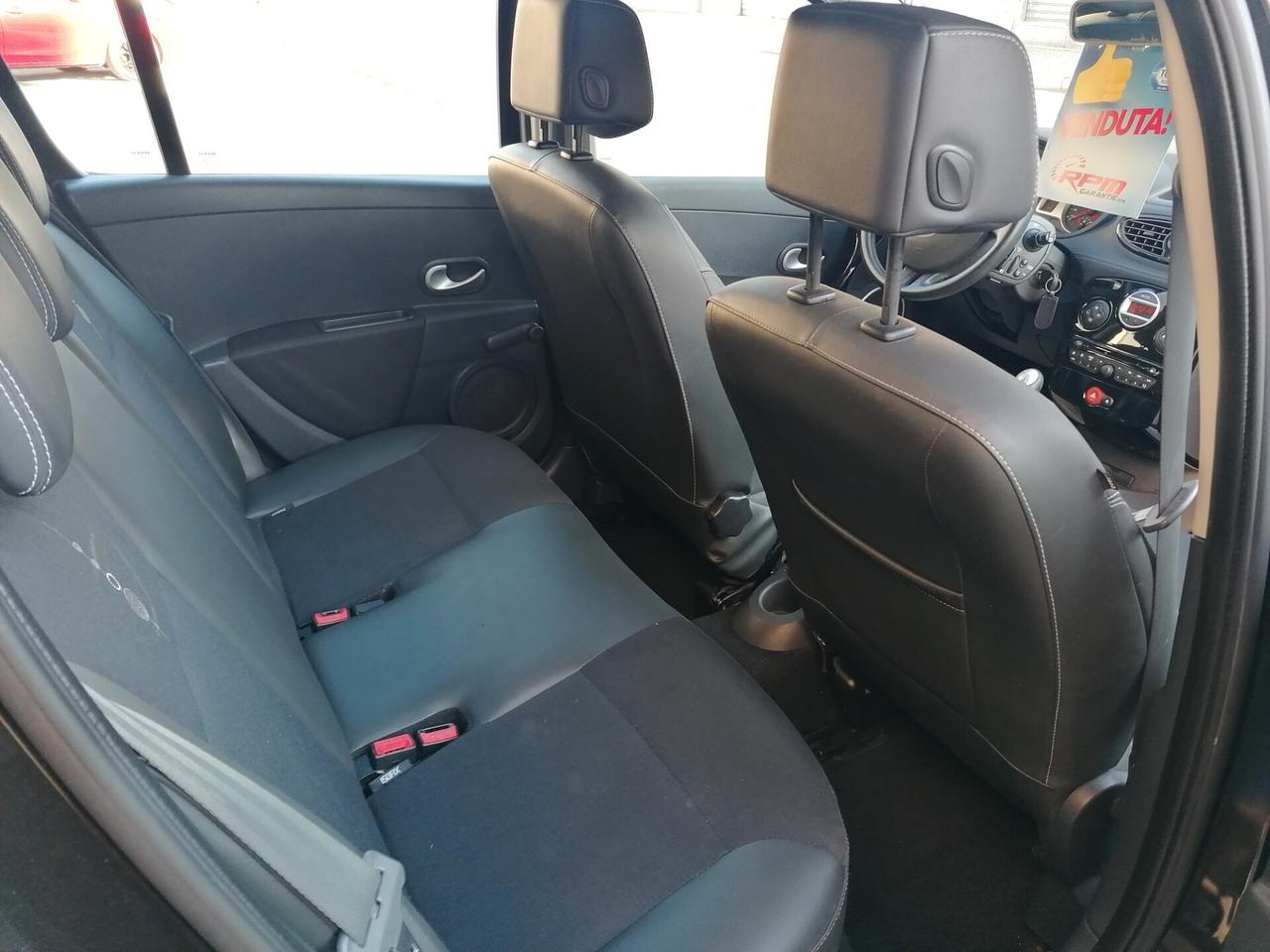 Renault Clio 1.2 Benzina PARI AL NUOVO