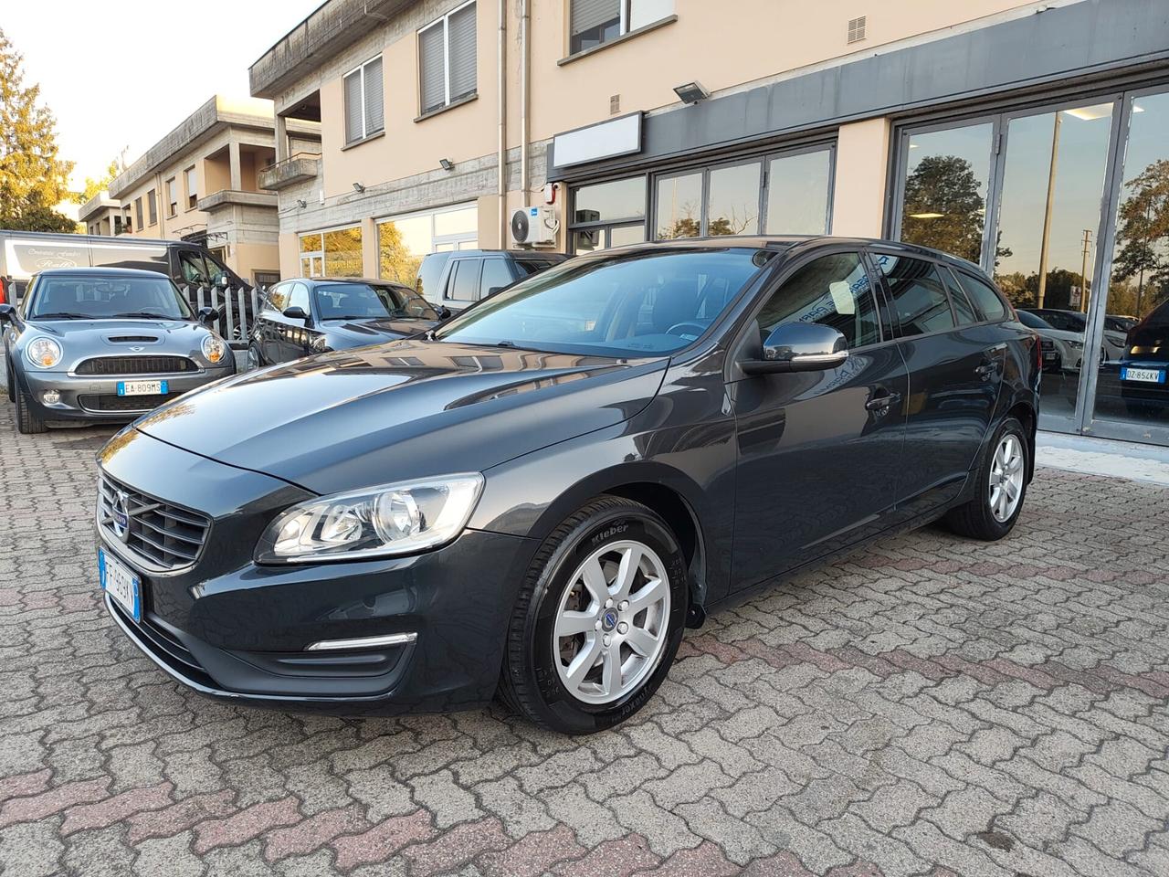 Volvo V60 D2 Geartronic E6 NEOPATENTATI
