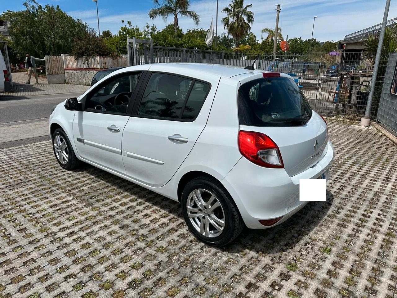 Renault Clio 1.2 16V 5 porte GPL Dynamique-2010