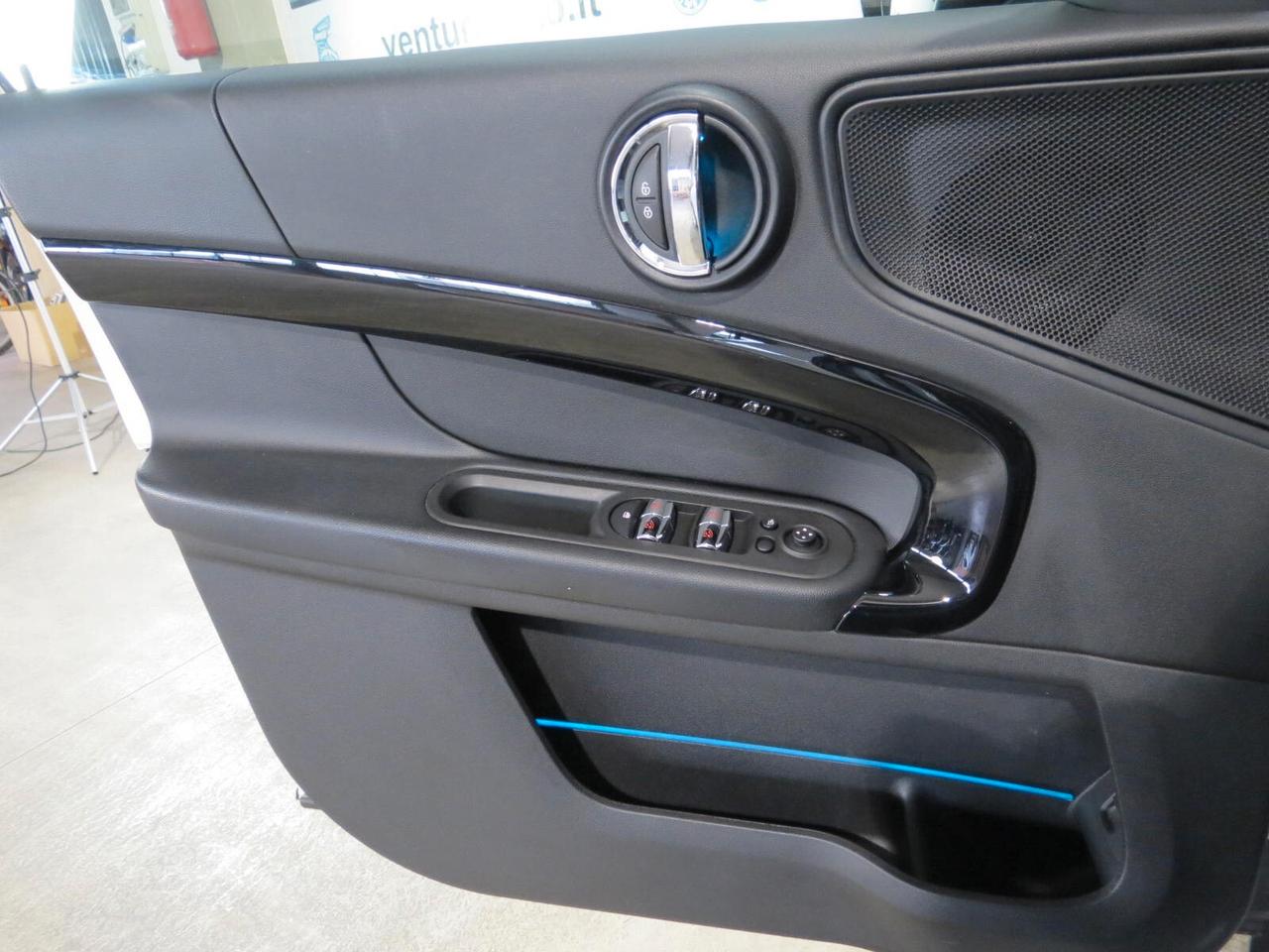 Mini One Countryman 1.5 Hype