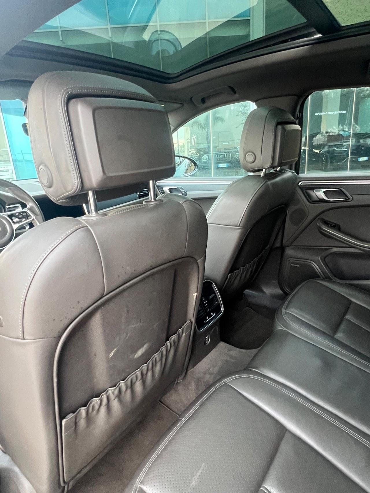 Porsche Macan 245cv Anticipo €13.000 pagamento personalizzato