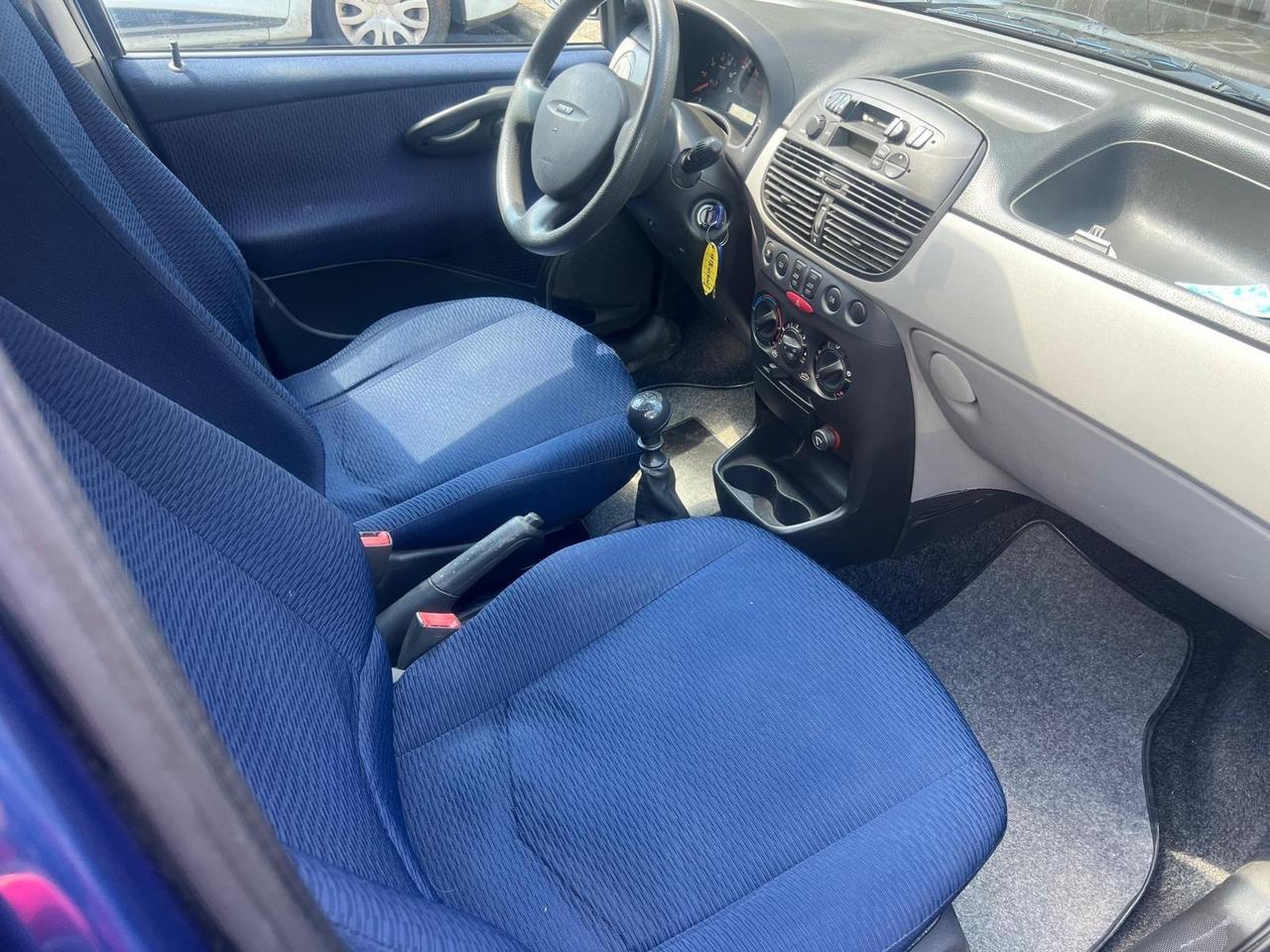 Fiat Punto 1.2i 16V cat 5 porte 2001