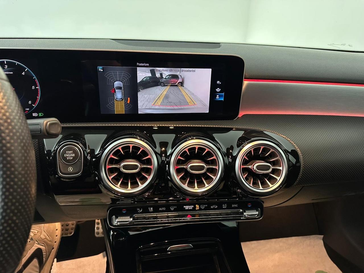 MERECEDES CLASSE A 180 PREMIUM TETTO/LUCI AMBIENTE/360