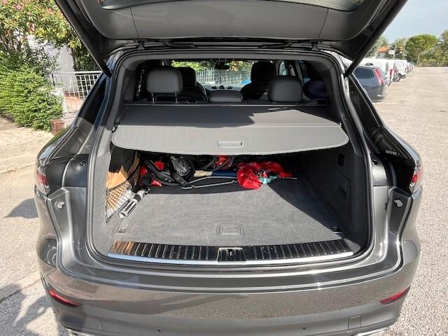 Porsche Cayenne 3.0 V6 E-Hybrid Approved