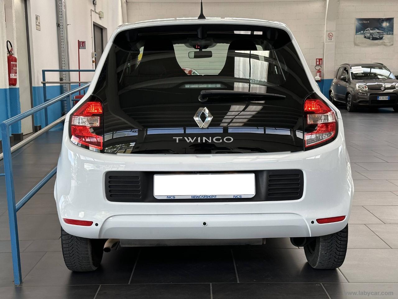 RENAULT Twingo SCe Lovely