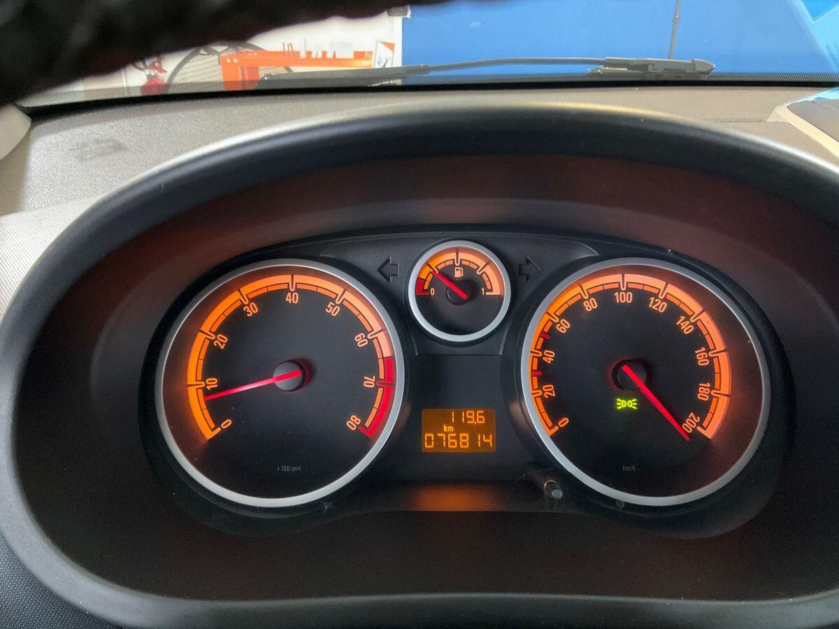 Opel Corsa 1.0 12V 5 porte Enjoy