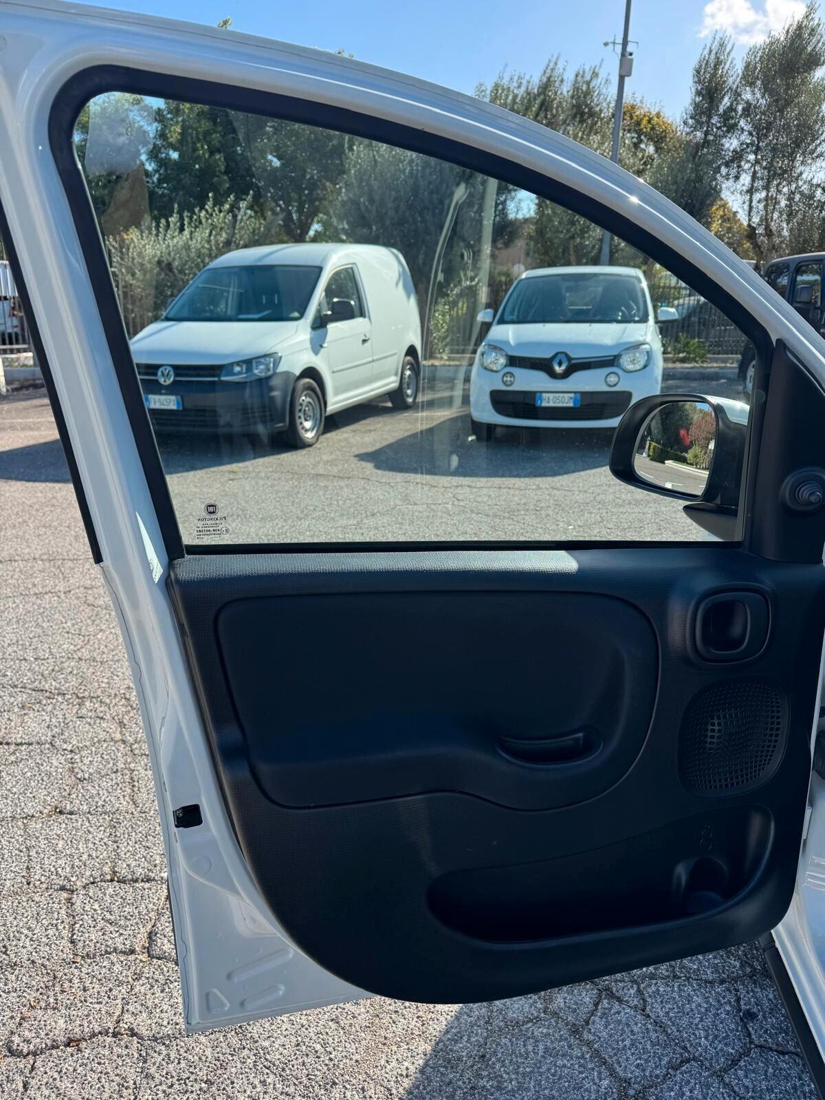 Fiat Panda 1.0 FireFly S&S Hybrid Red